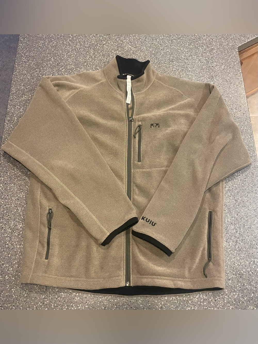 KUIU Men's Zip-Up Sweater Jacket in Olive/Tan